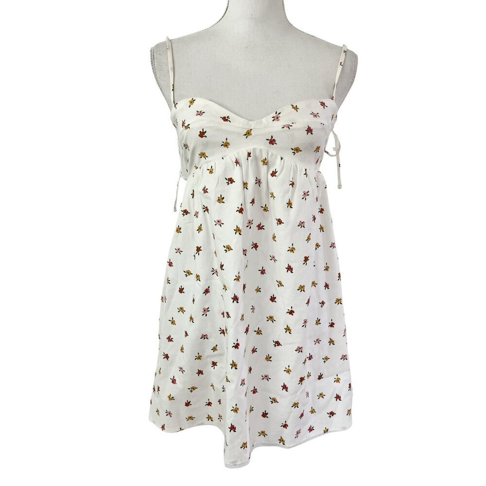 Reformation Cox Ditsy Floral Babydoll Mini Dress Size 0 White Coquette‎ Smocked